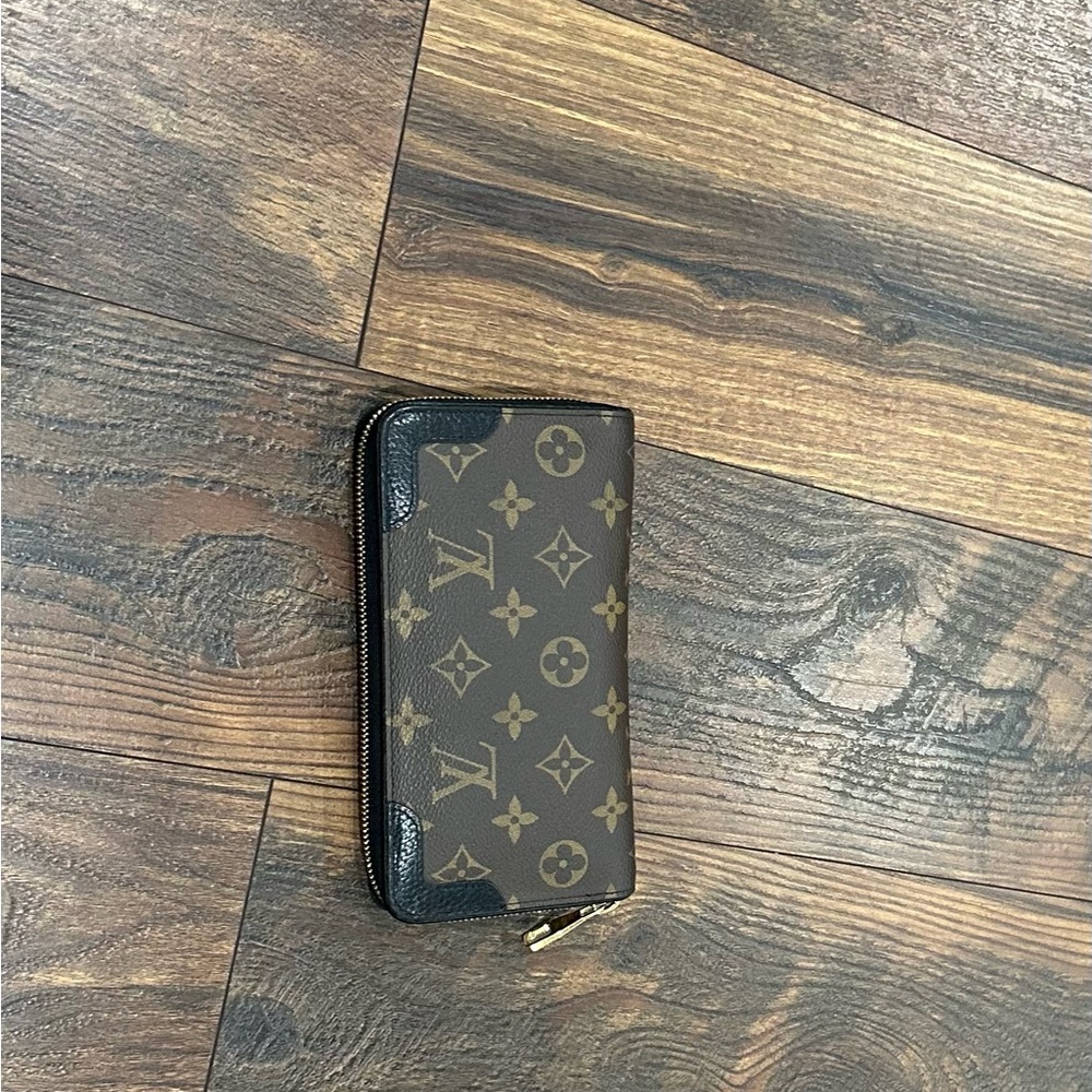 Louis Vuitton Monogram Canvas Wallet in Brown and Black